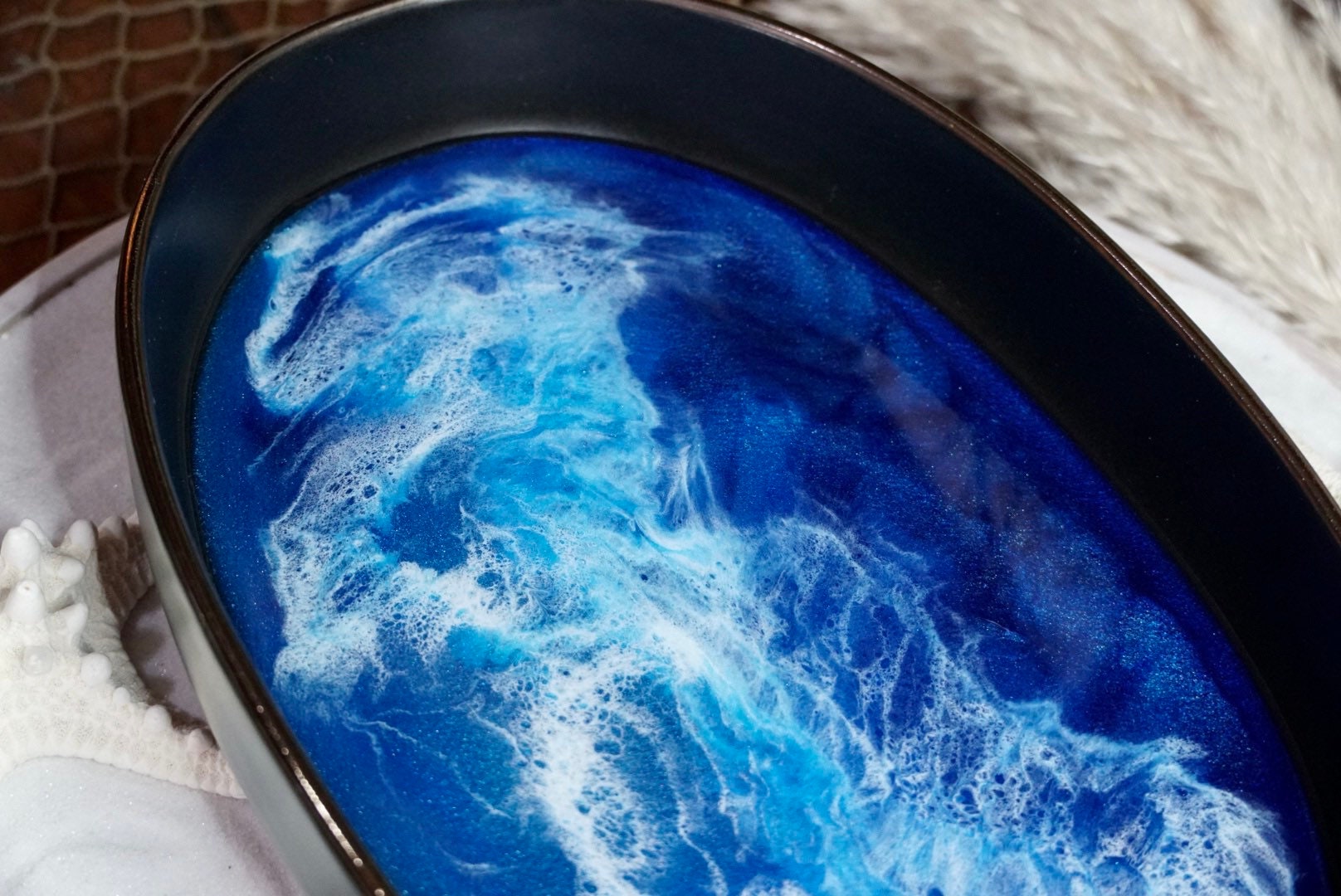 Ocean Waves Black Dish