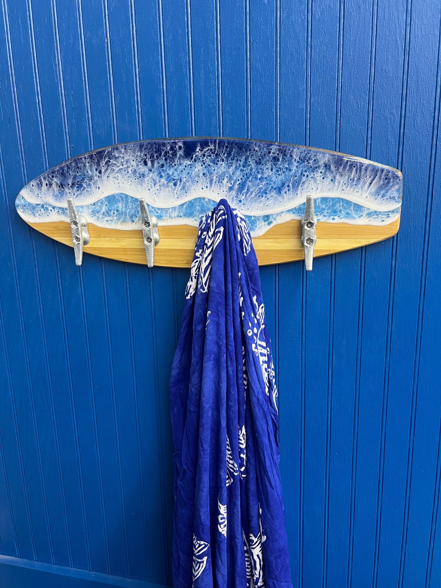 Ocean Waves Resin Surfboard coat or towel hanger