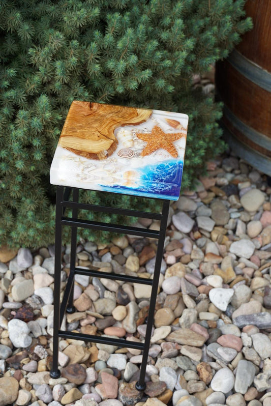 Oceanscape Sea Shell Seaside Accent Table, Side Table, End Table