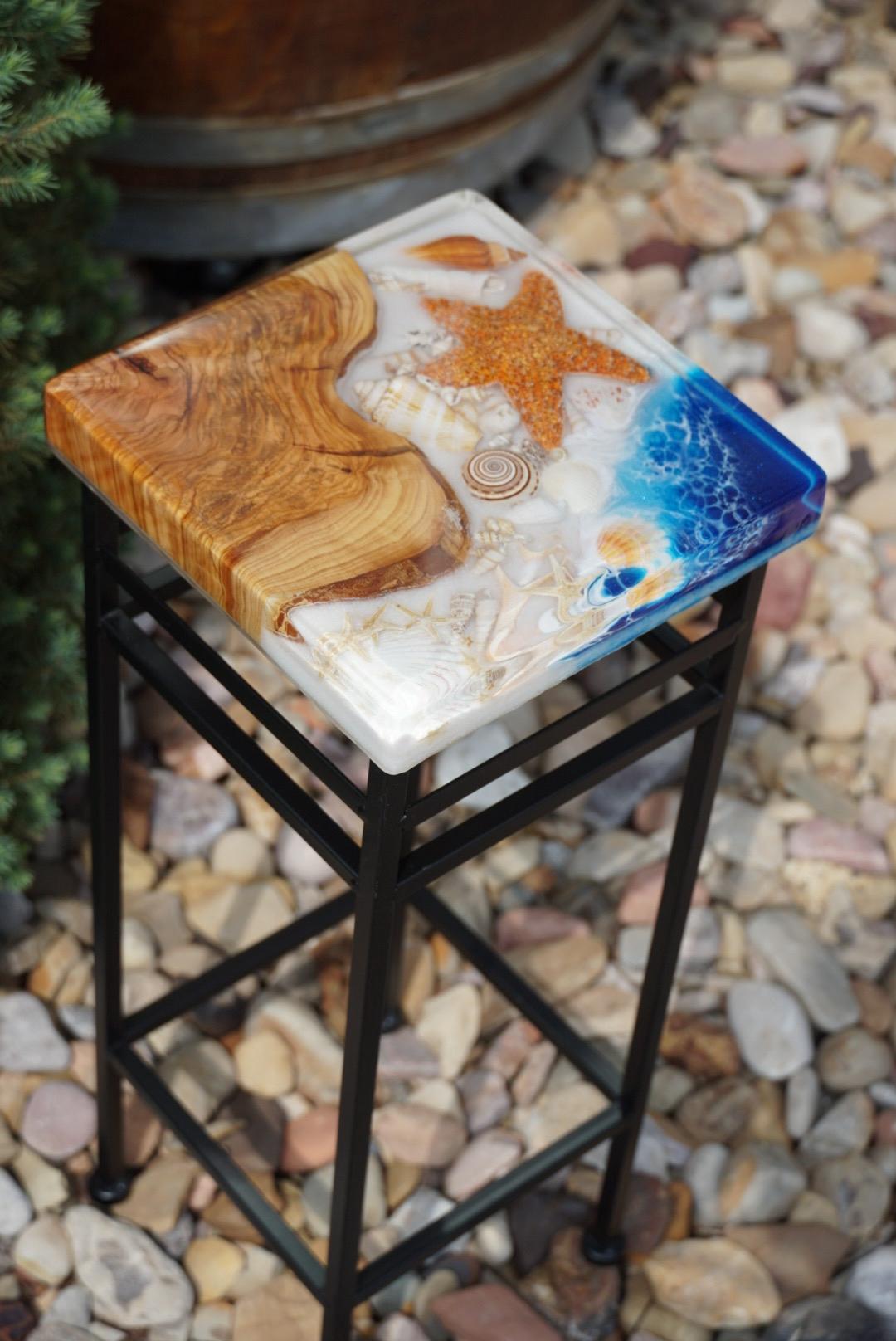 Oceanscape Sea Shell Seaside Accent Table, Side Table, End Table